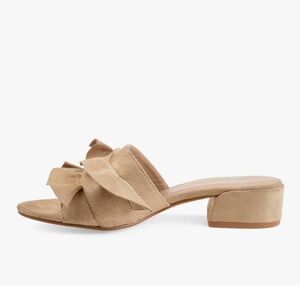 Journee Collection Women's Tan Ruffle heeled opened toe slide- size 9.5